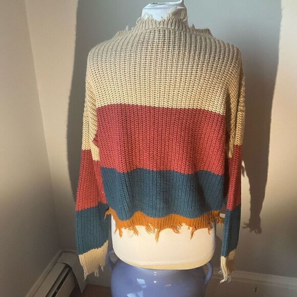 Derek Heart Colorblock Distressed Cropped  VNeck Sweater, L - Picture 7 of 16